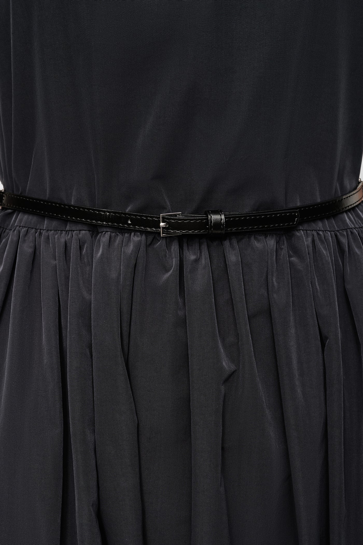 SLEEVELESS GATHERED MIDI A-LINE DRESS