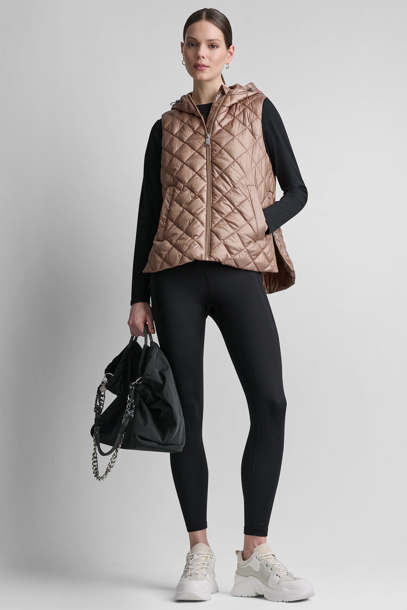 HOODED DIAMOND QUILTED VEST
