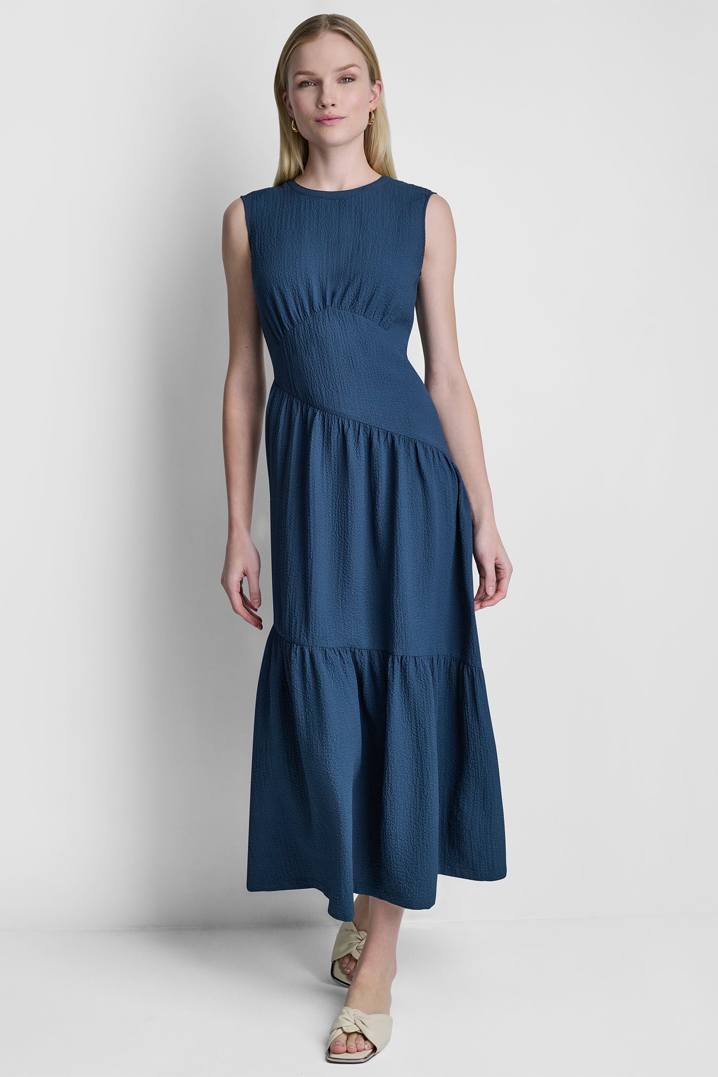 SLEEVELESS MAXI A-LINE DRESS