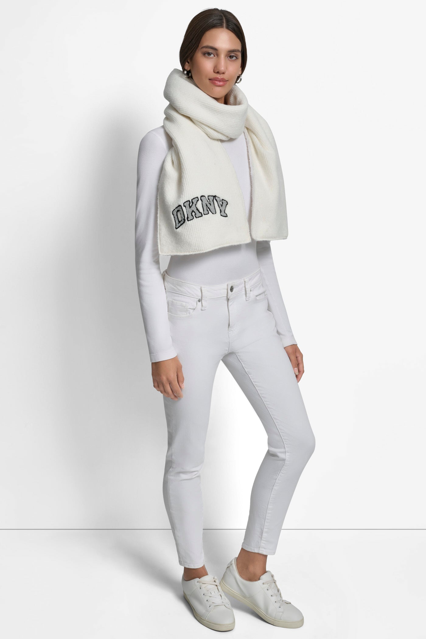 VARSITY KNIT LOGO SCARF