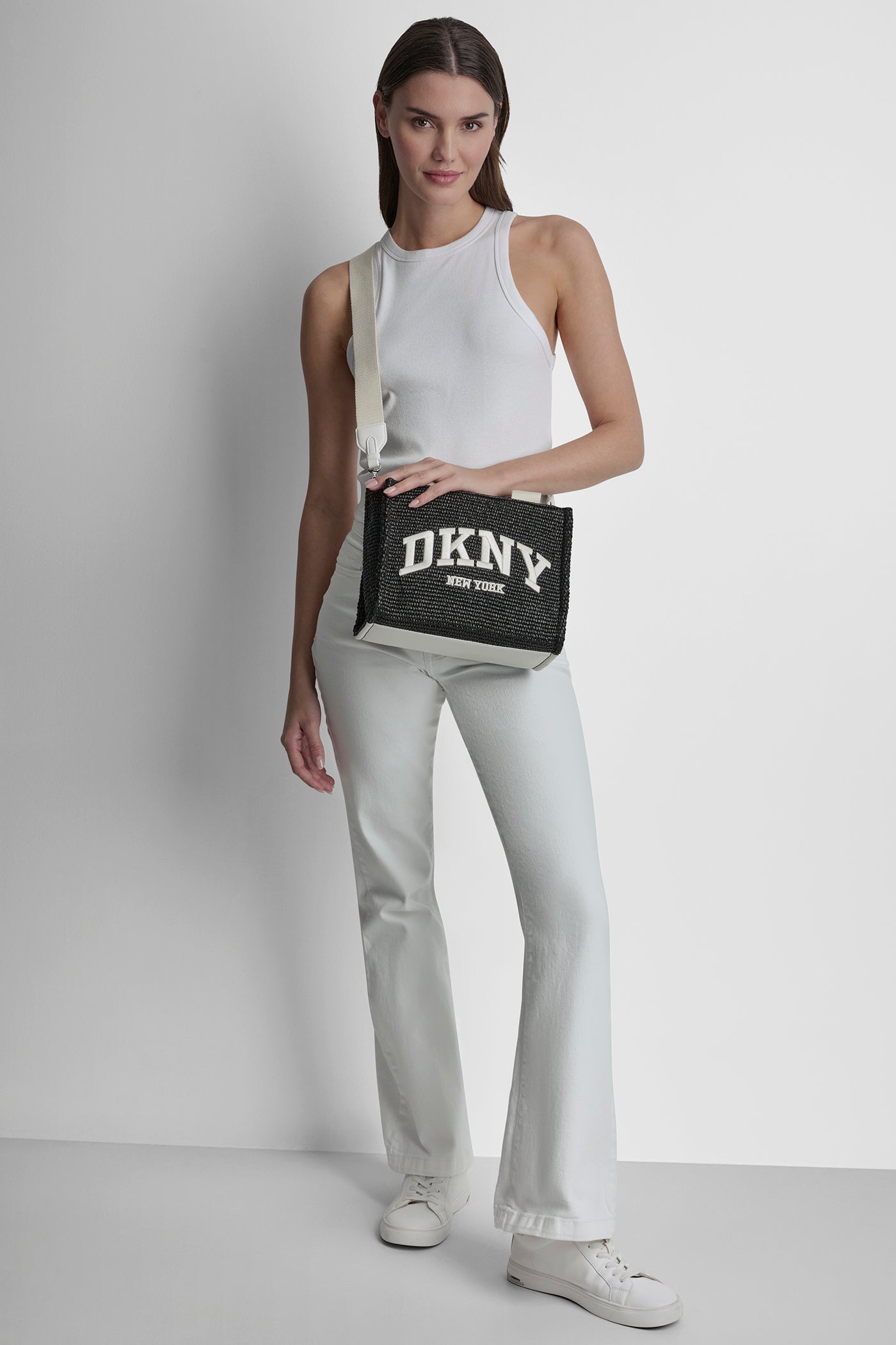 HADLEE SMALL STRAW LOGO TOTE