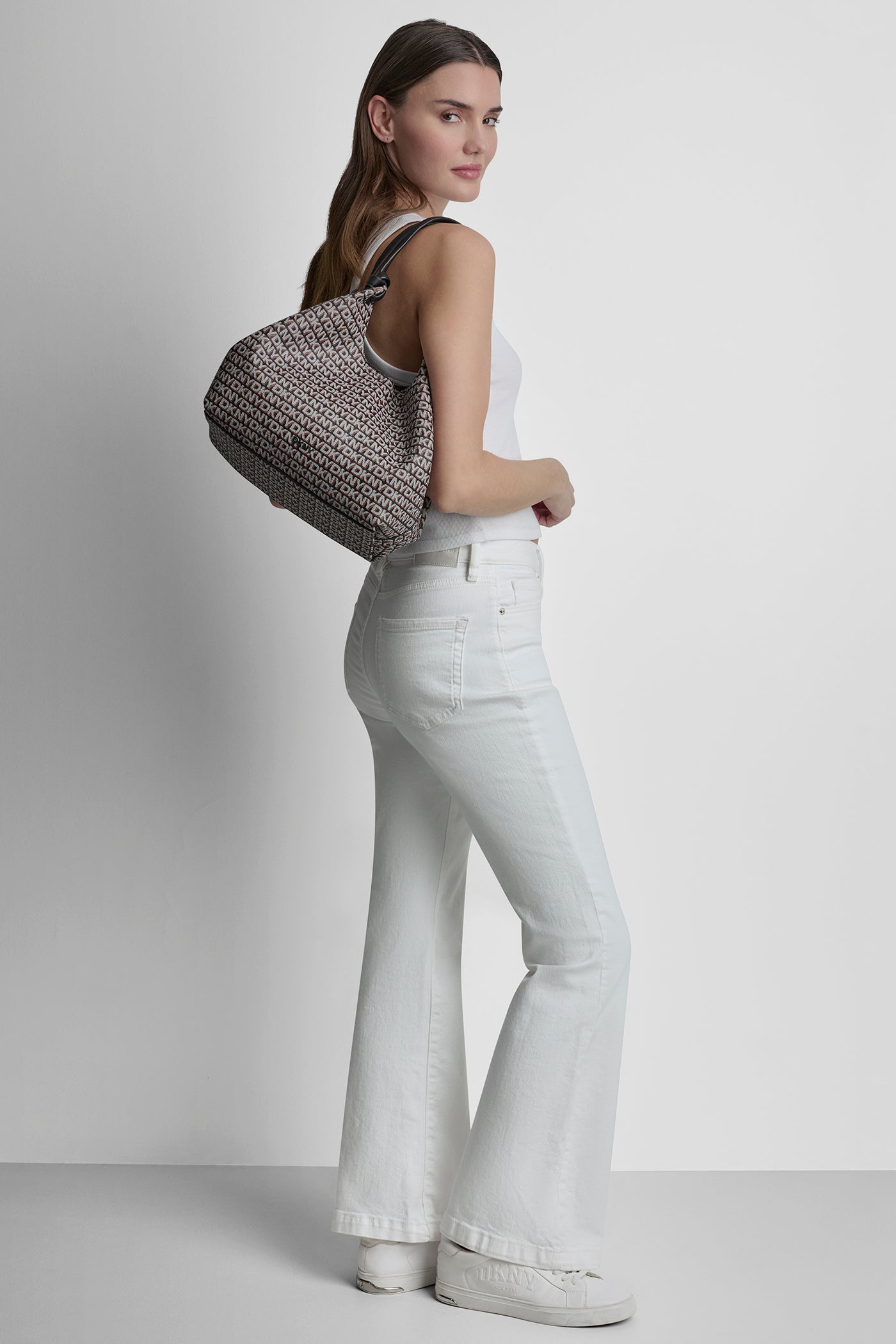 PAULA NEW YORK LOGO MEDIUM COMMUTER TOTE