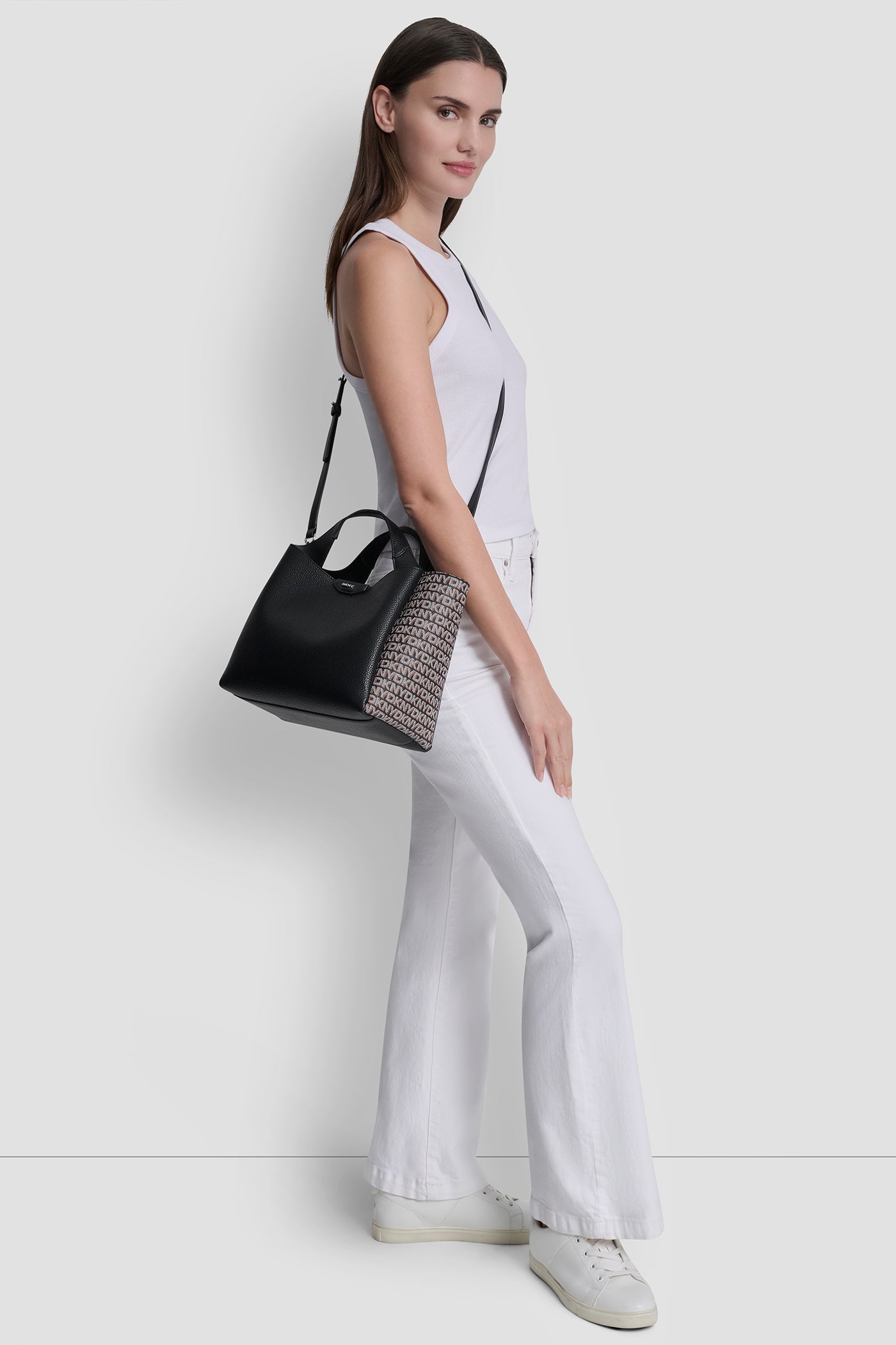 WILLA NEW YORK LOGO SATCHEL