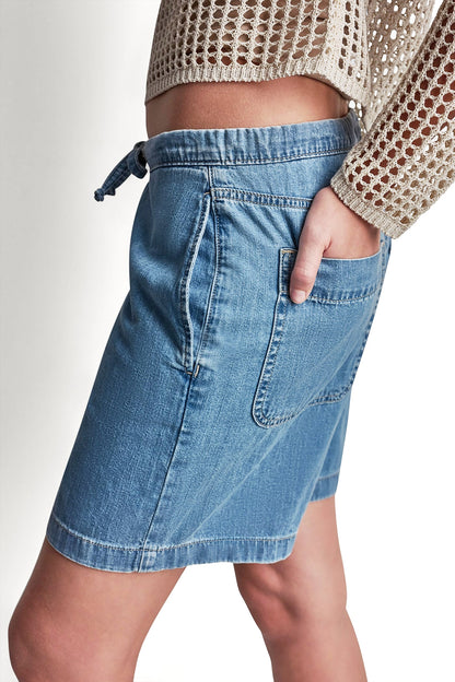 MID-RISE RELAXED DENIM SHORT WITH DRAWCORD