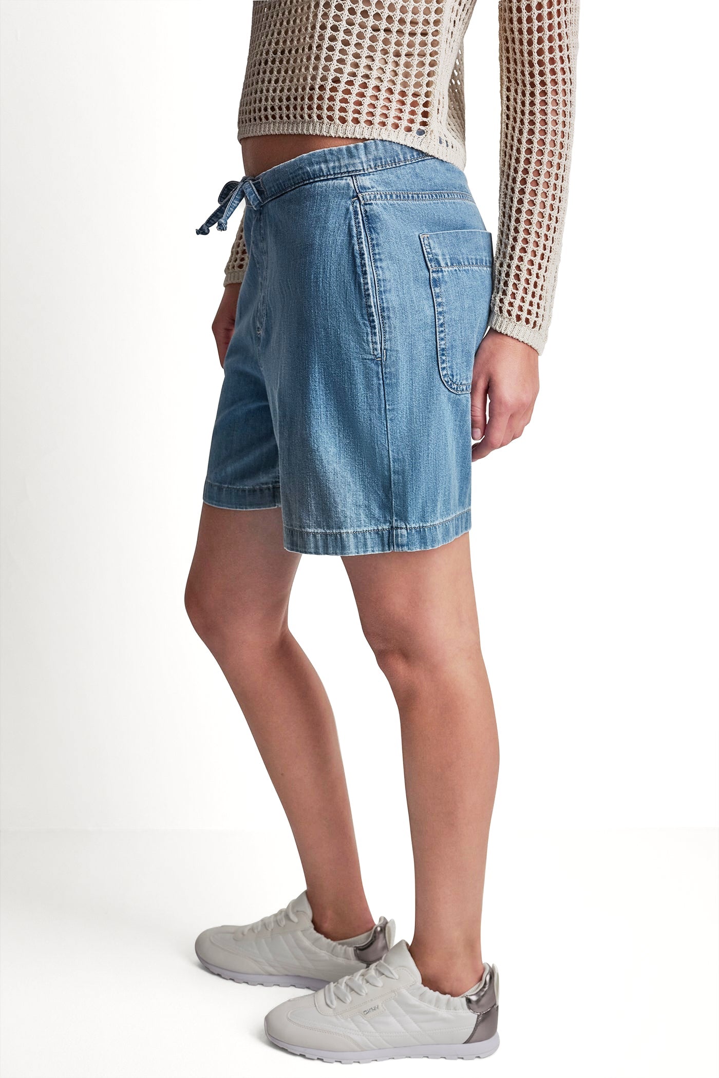 MID-RISE RELAXED DENIM SHORT WITH DRAWCORD