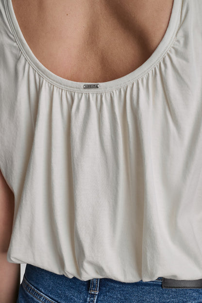 SLEEVELESS RUCHED TOP