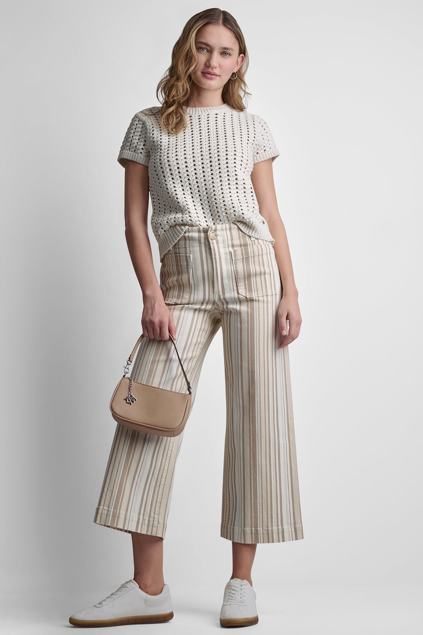 HIGH-RISE WIDE LEG WITH PATCH POCKETS