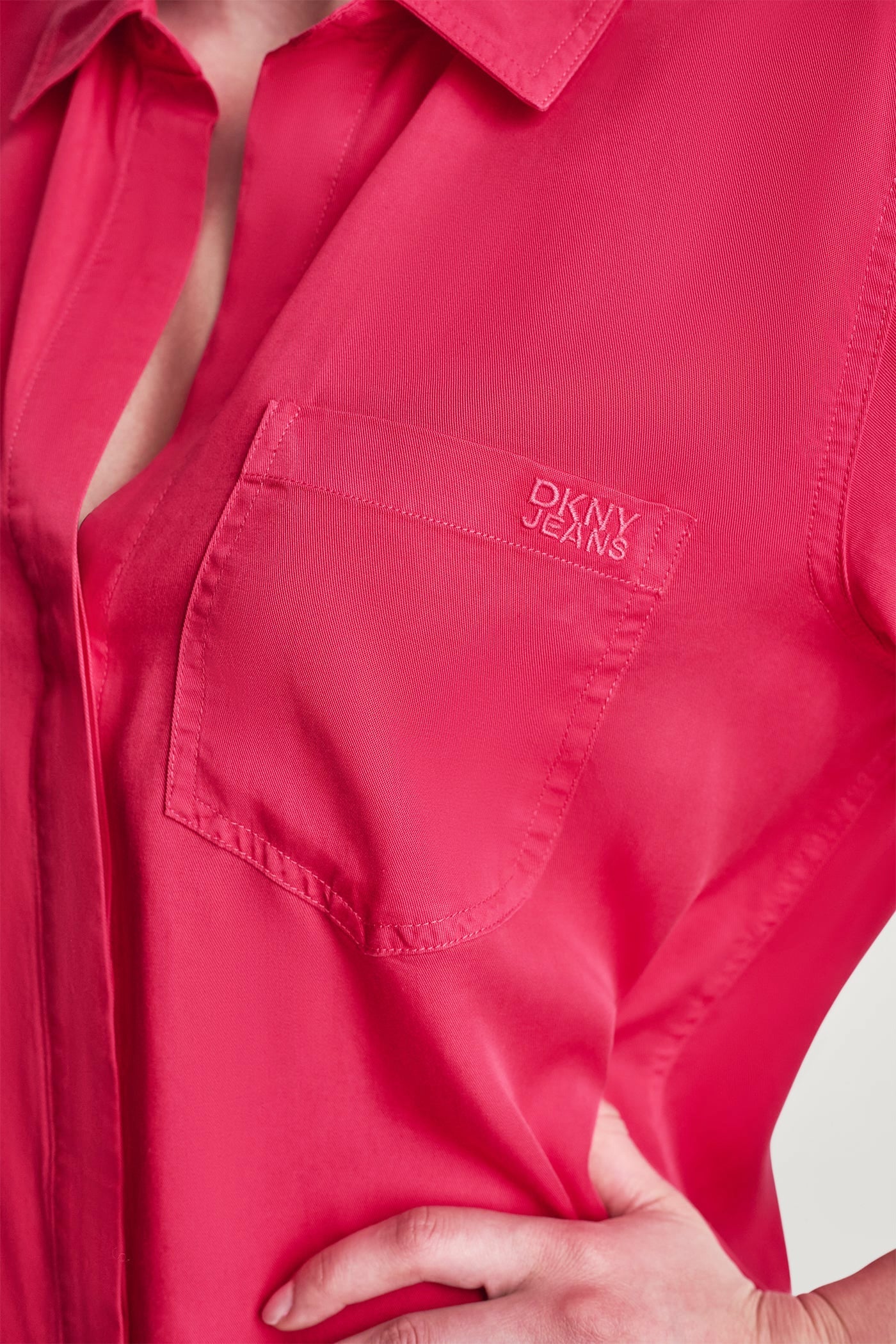 GARMENT DYE SPLIT BACK SHIRT