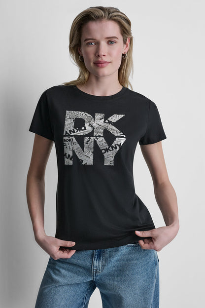 NEWSPRINT DKNY STACKED LOGO TEE