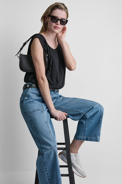 SLEEVELESS RUCHED TOP