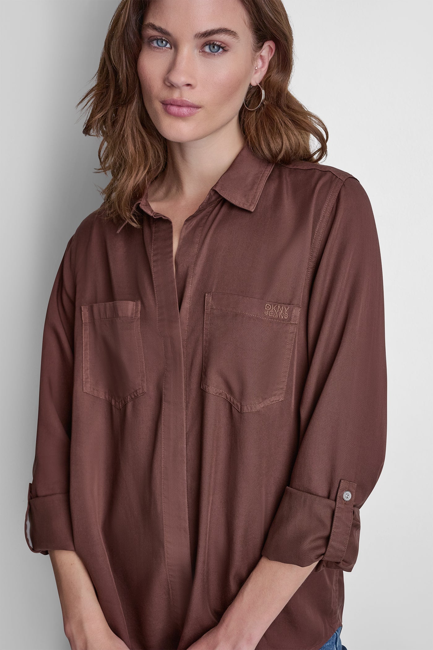 GARMENT DYE SPLIT BACK SHIRT