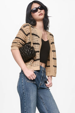 Travertine/Black