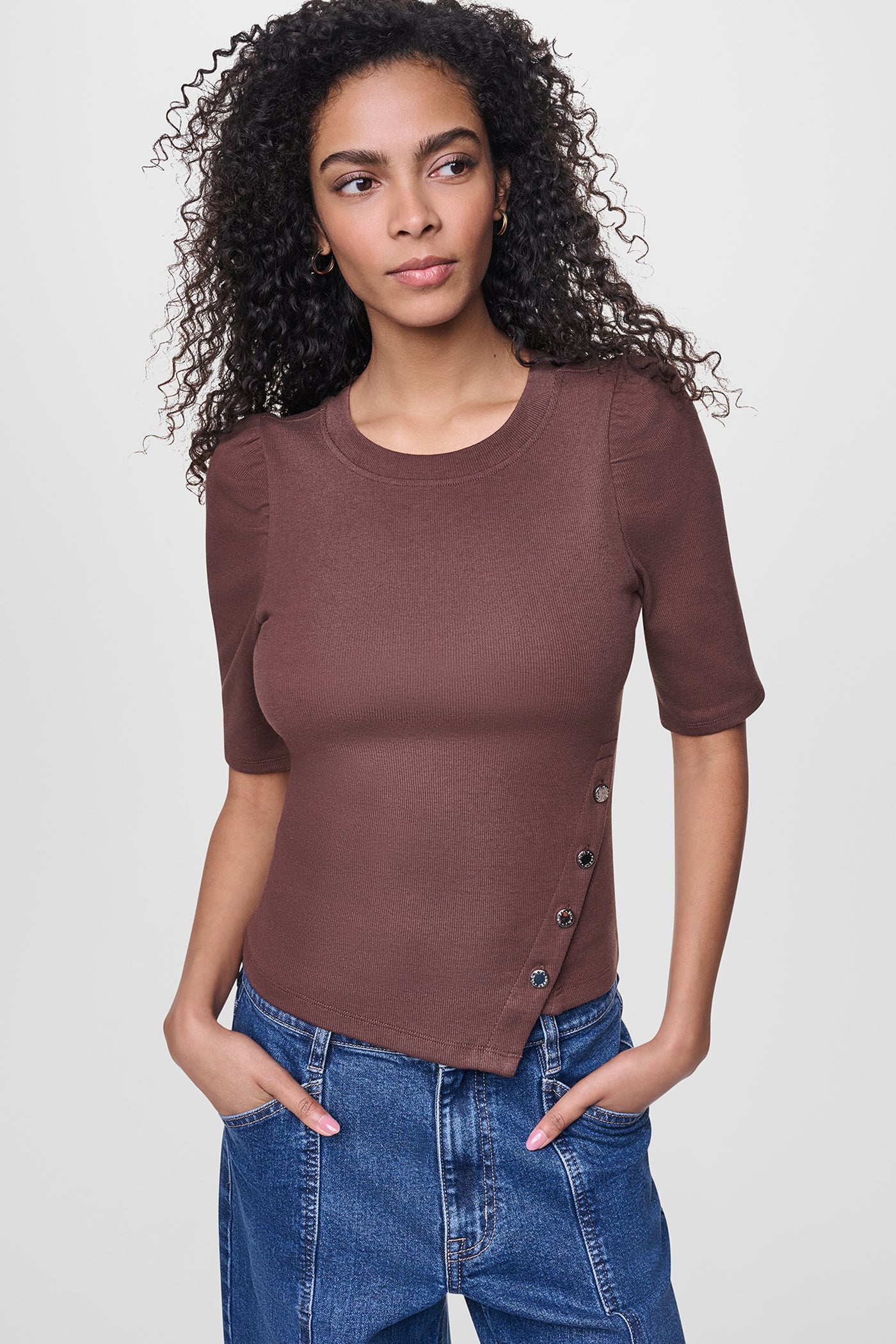 SHORT SLEEVE ASYMMETRIC TOP