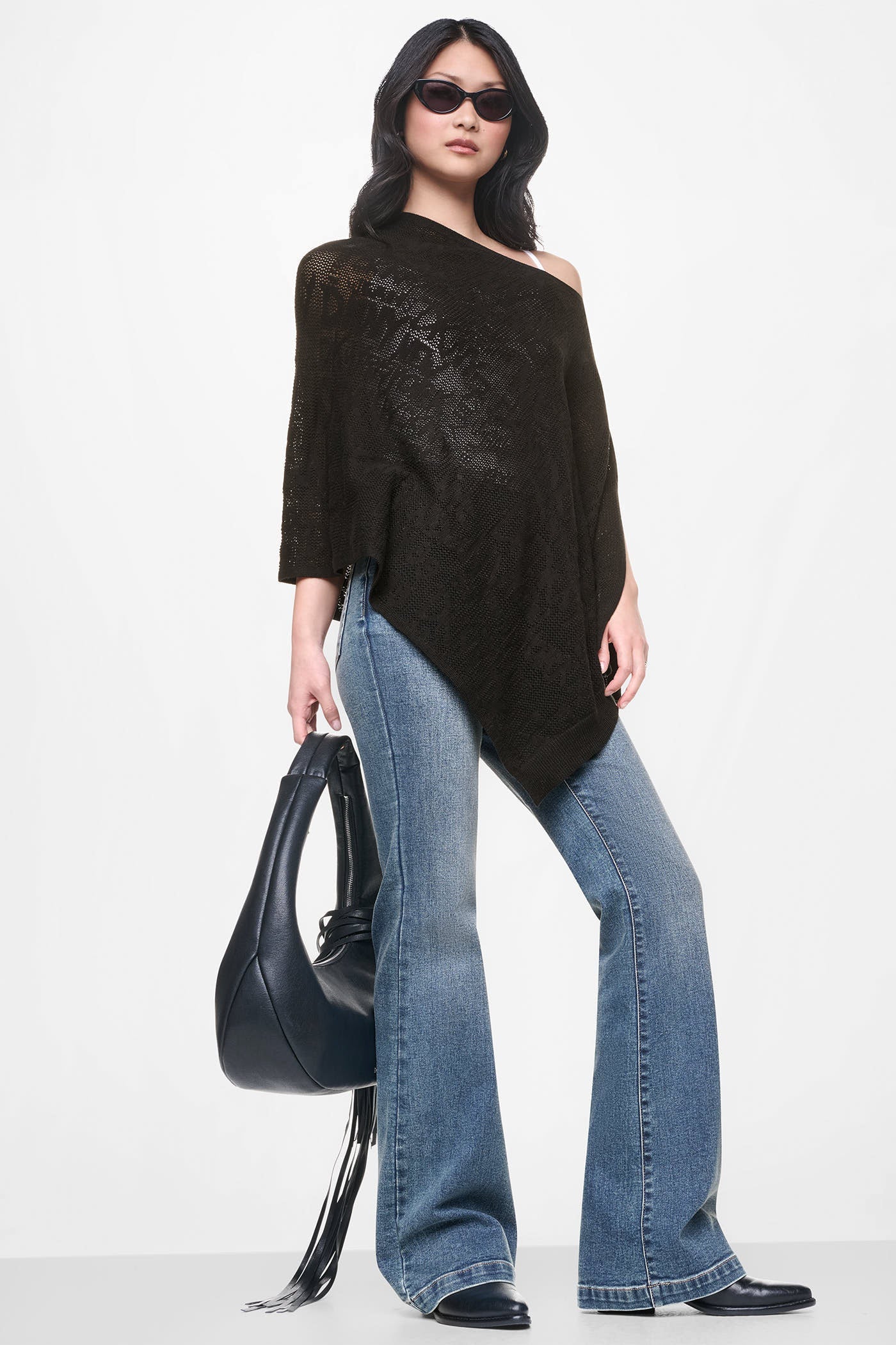 ASYMMETRIC FINE GAUGE PONCHO