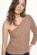 ONE SHOULDER CABLE KNIT SWEATER
