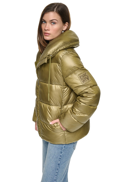QUILTED PUFFER WITH DRAMA COLLAR