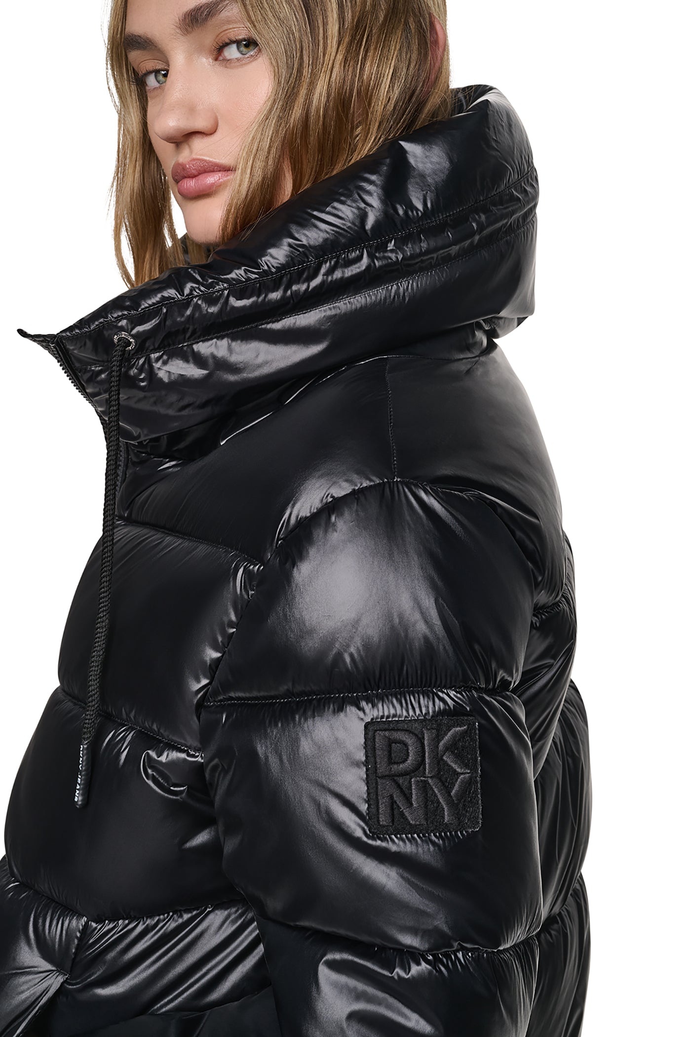 QUILTED PUFFER WITH DRAMA COLLAR