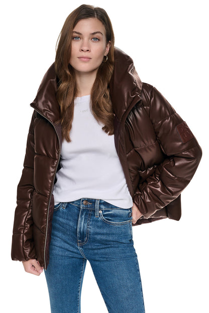 QUILTED PUFFER WITH DRAMA COLLAR