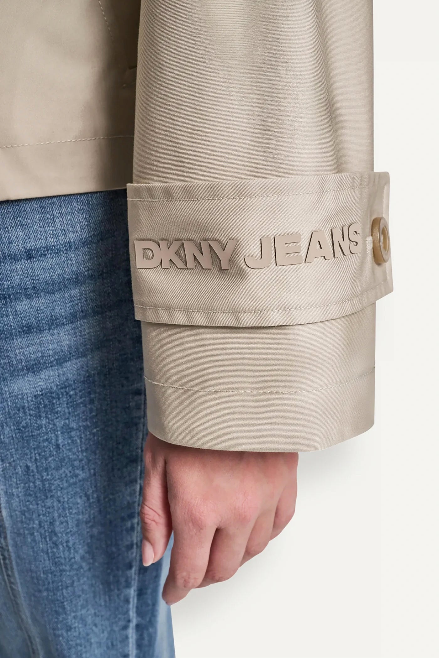 SINGLE-BREASTED MILITARY SHORT TRENCH