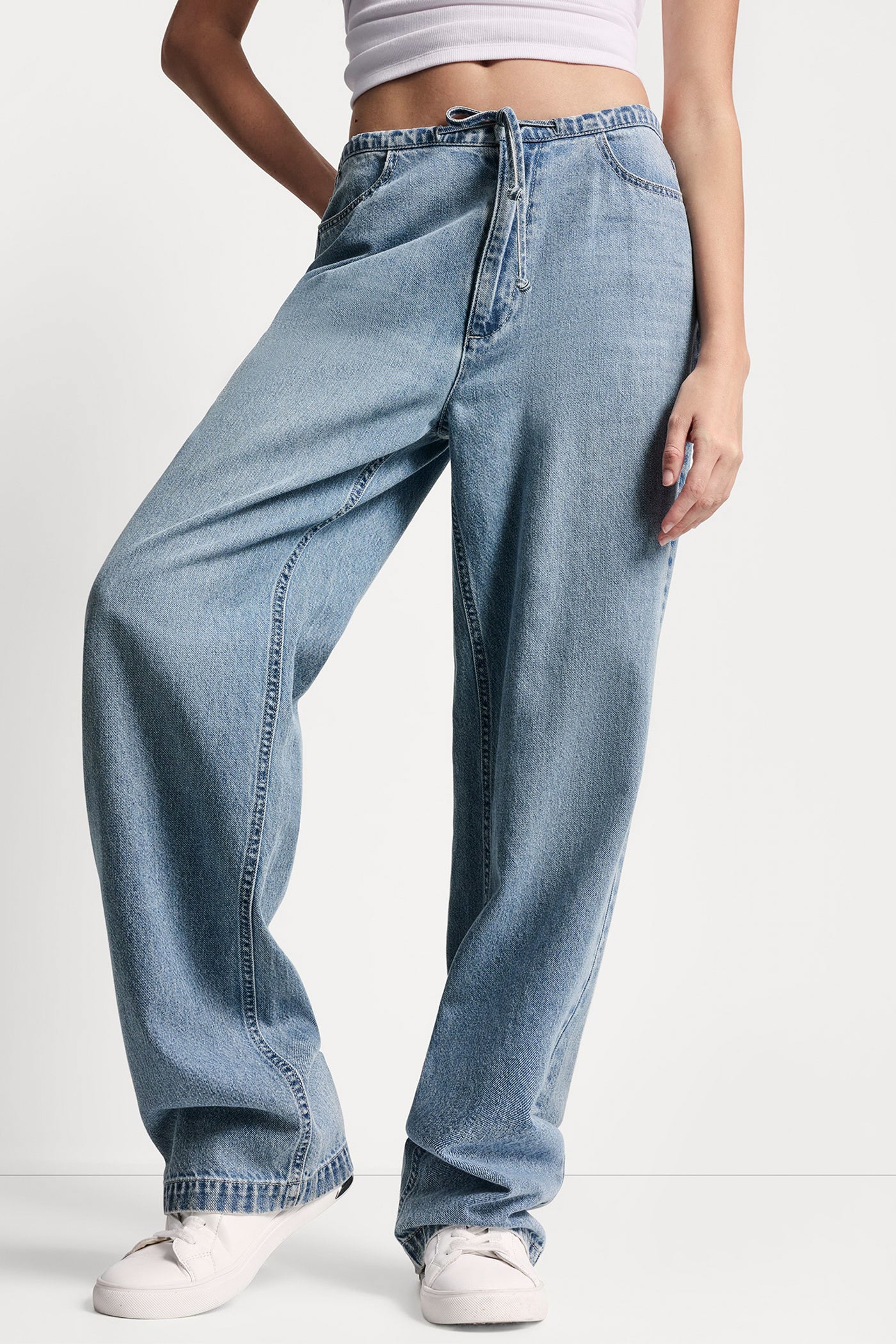 MID-RISE RELAXED STRAIGHT LEG WITH DRAWCORD