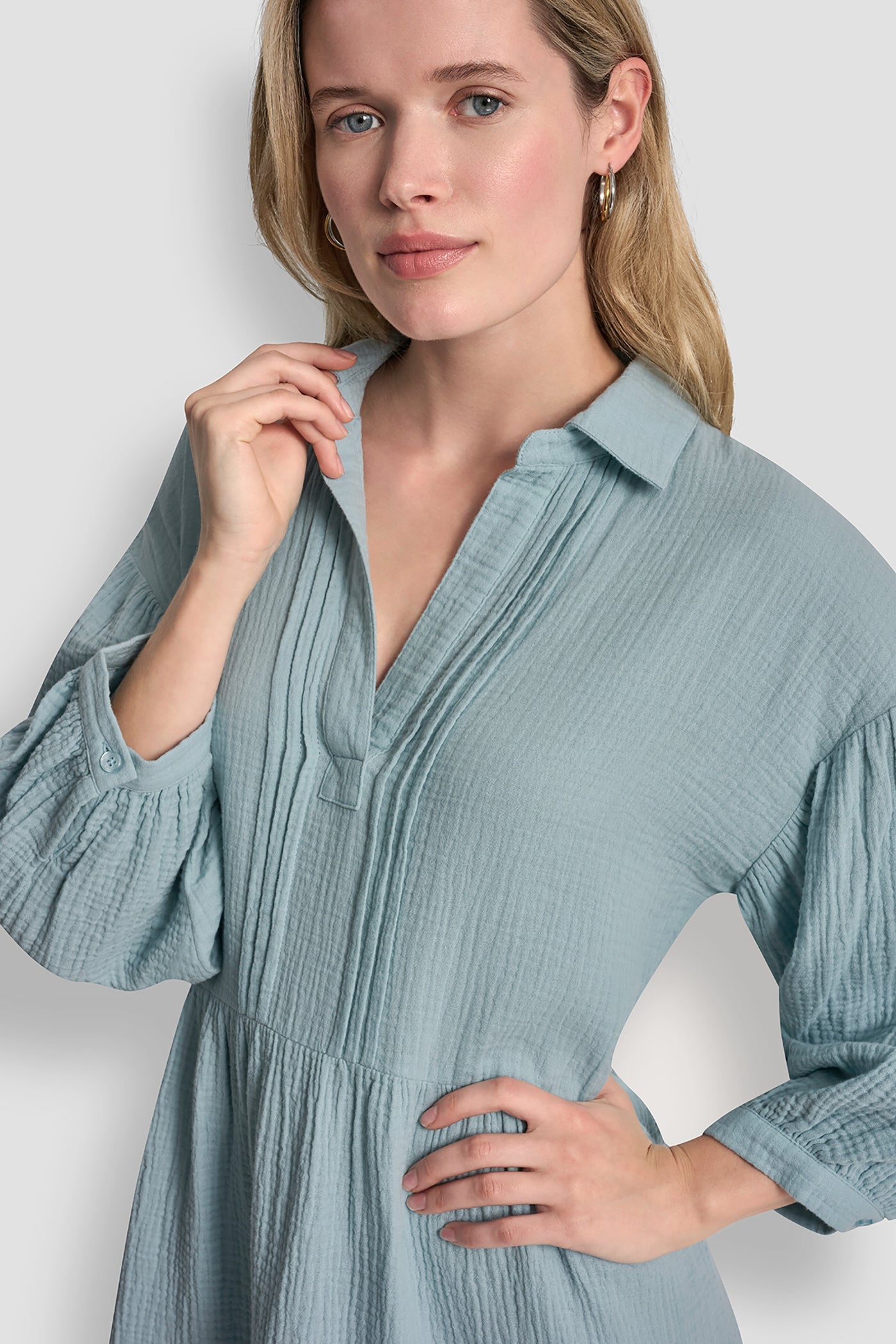 GAUZE V-NECK DRESS