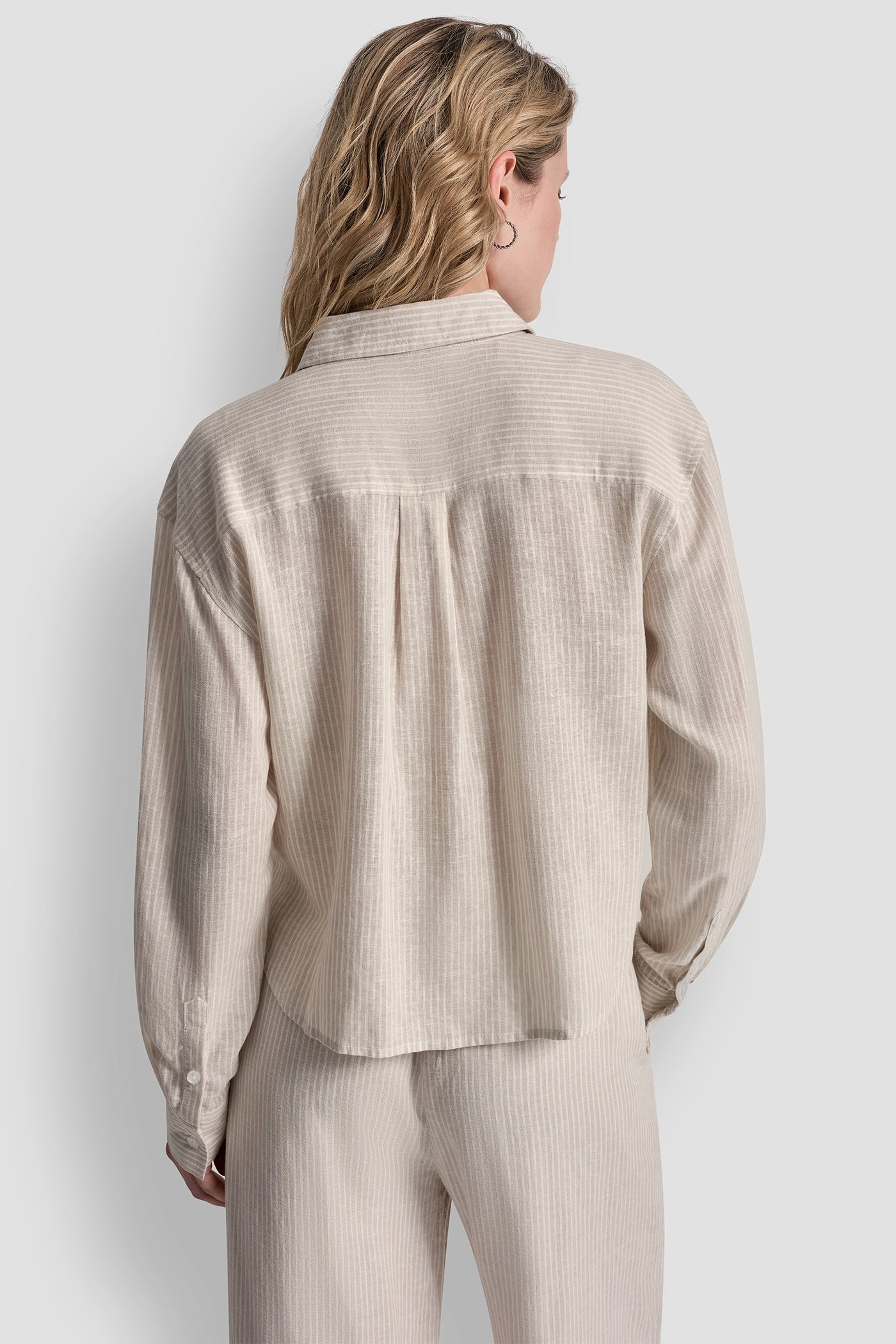 LINEN-BLEND BUTTON FRONT SHIRT