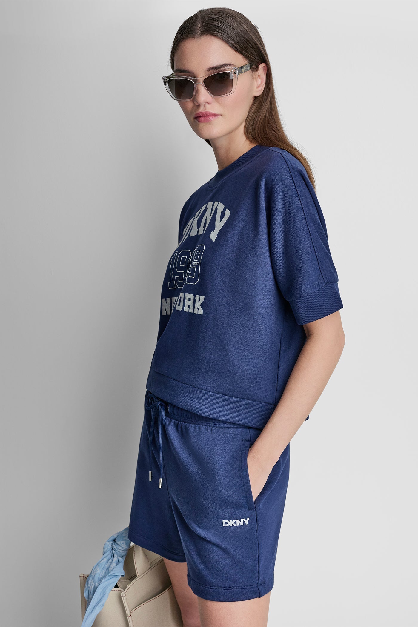 COTTON-BLEND TERRY SHORT SLEEVE LOGO HIGH-LOW TEE