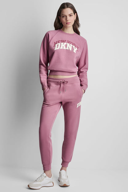 MID-RISE VARSITY LOGO JOGGER