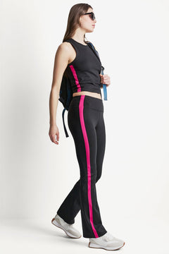 Black/Festive Pink