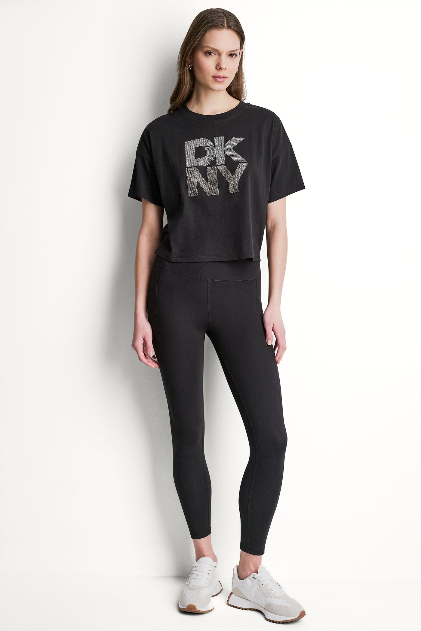 STACKED OMBRE RHINESTONE LOGO TEE