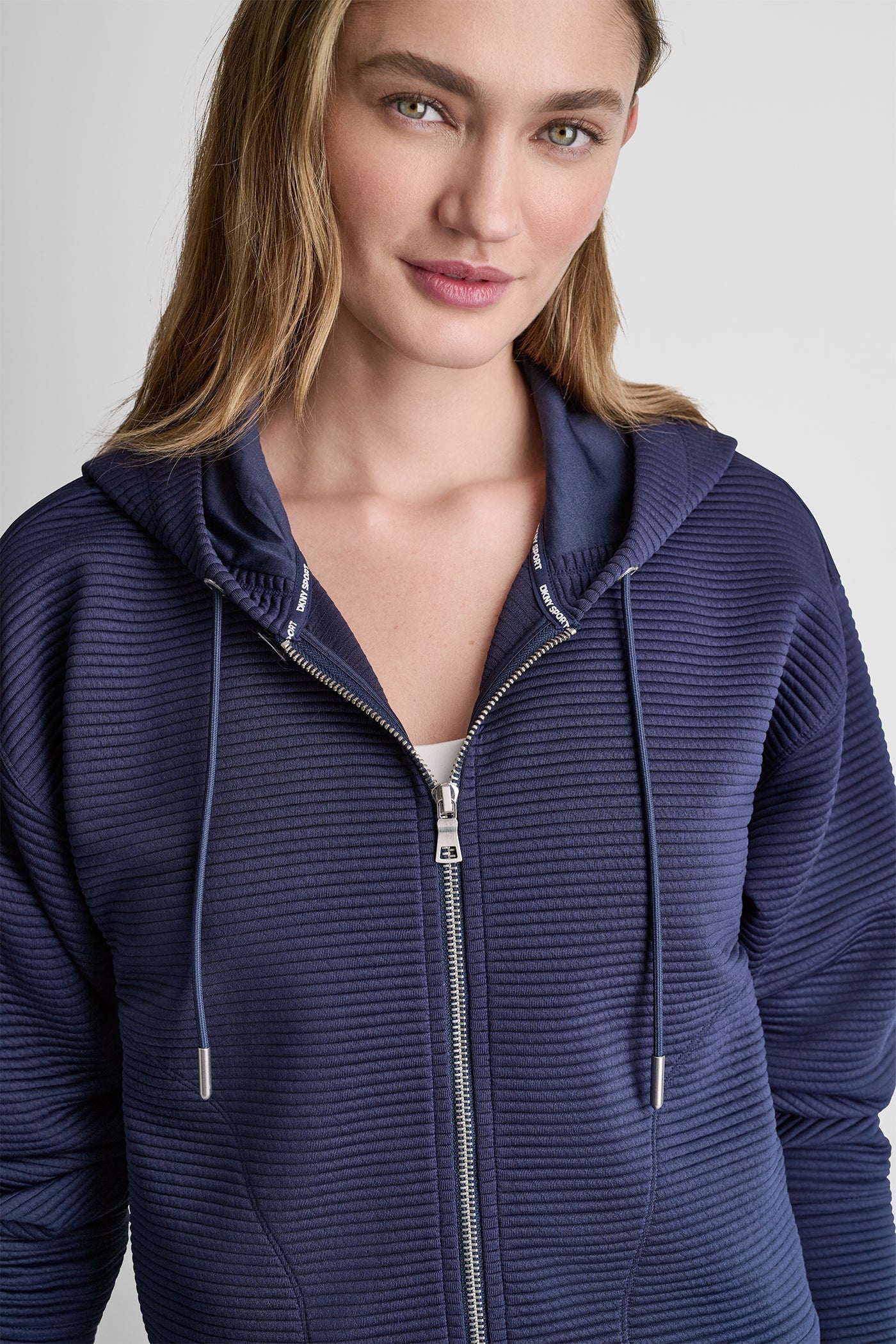 TECH OTTOMAN FULL ZIP HOODIE