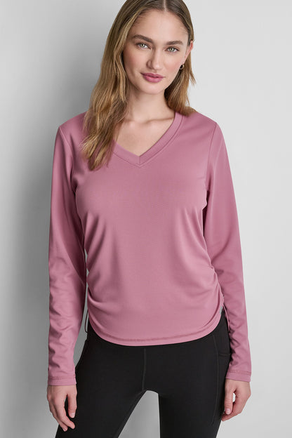 LONG SLEEVE V-NECK TECH TEE