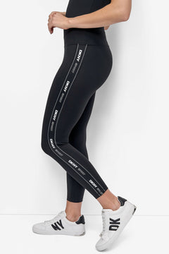 Black/Black