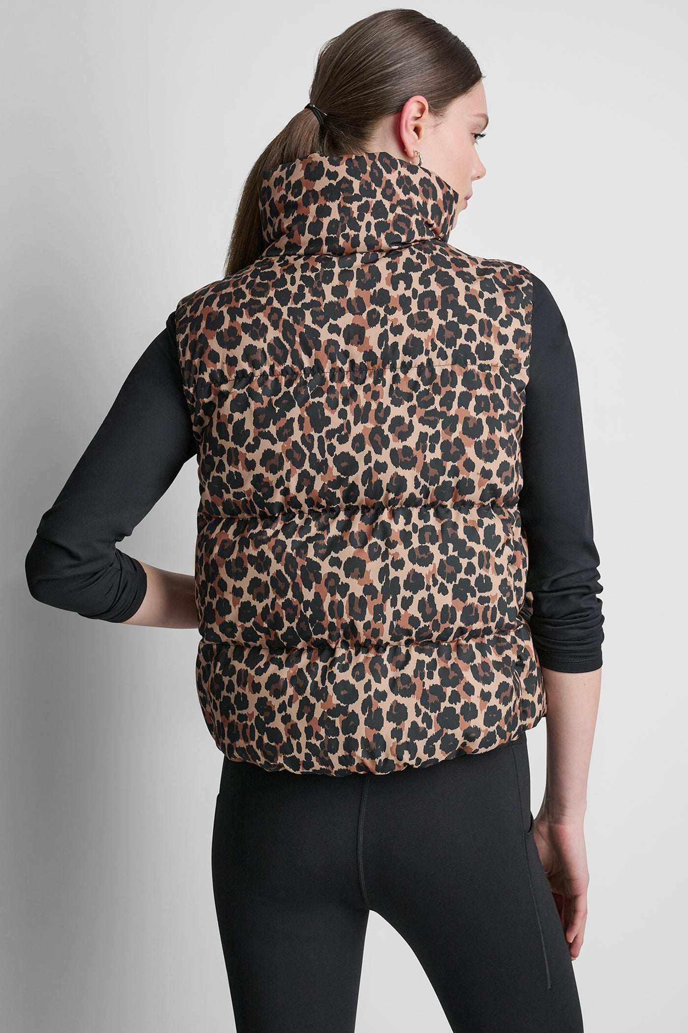 PRINTED MOCK NECK VEST