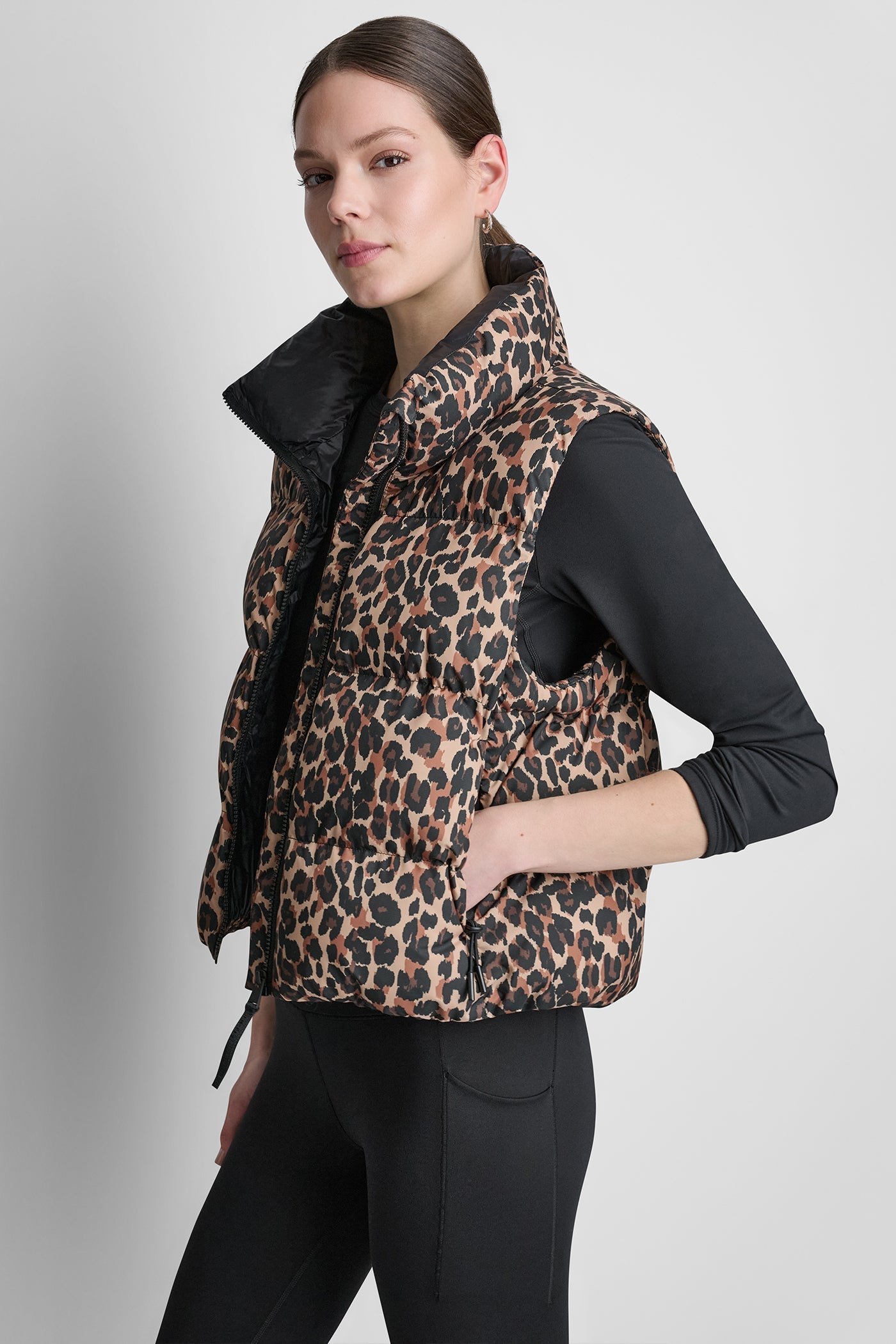 PRINTED MOCK NECK VEST
