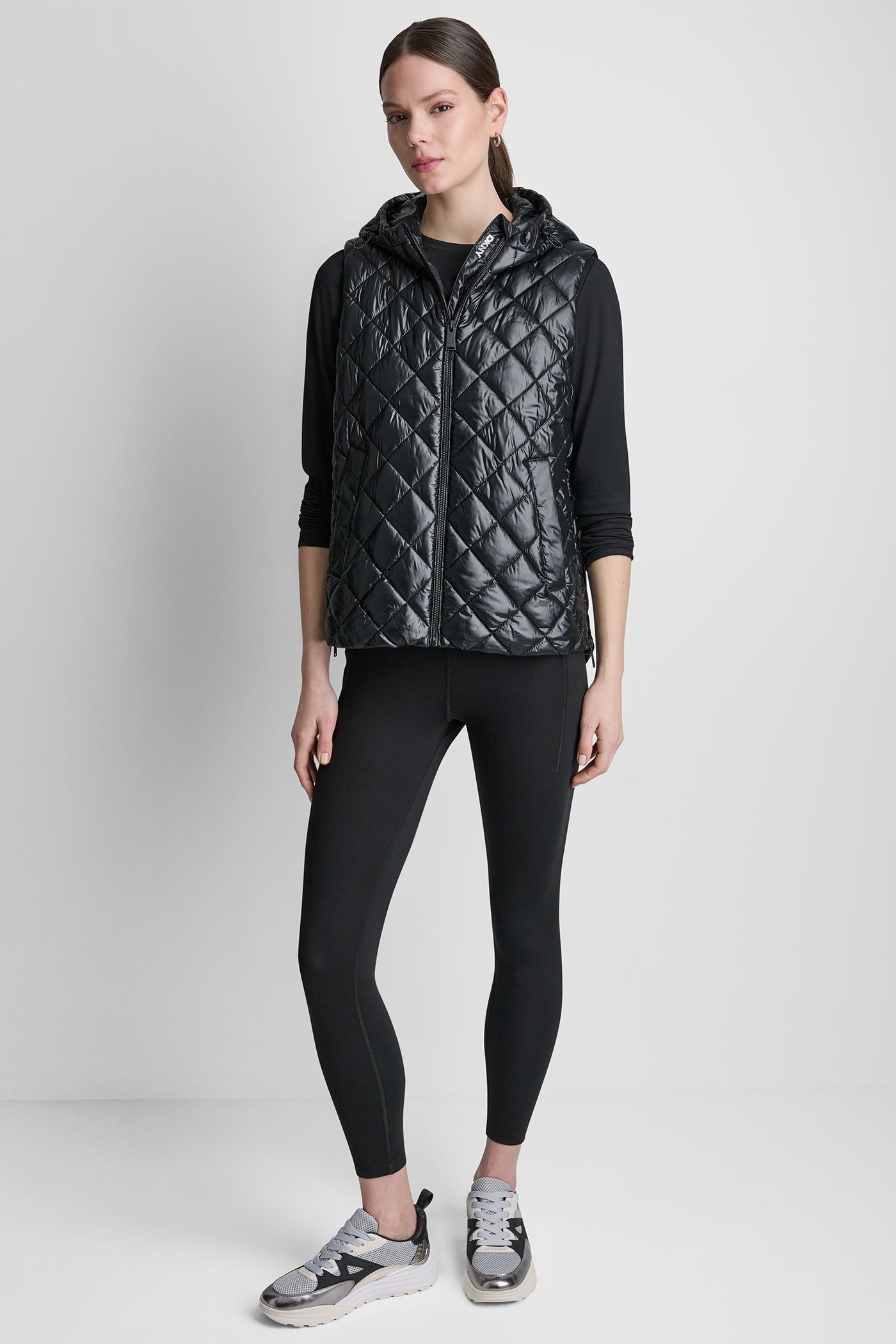 HOODED DIAMOND QUILTED VEST