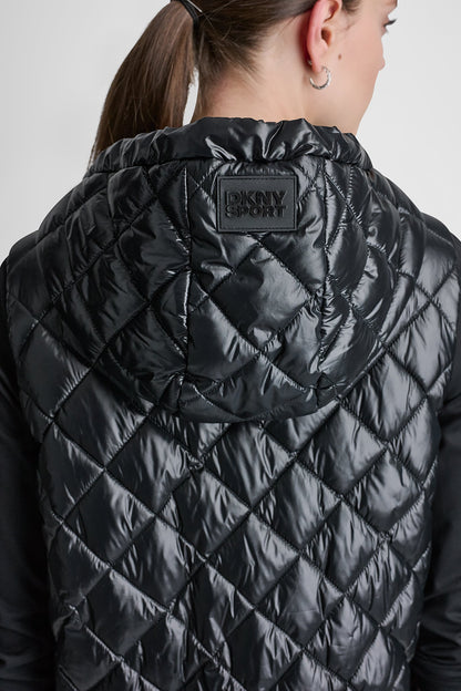 HOODED DIAMOND QUILTED VEST
