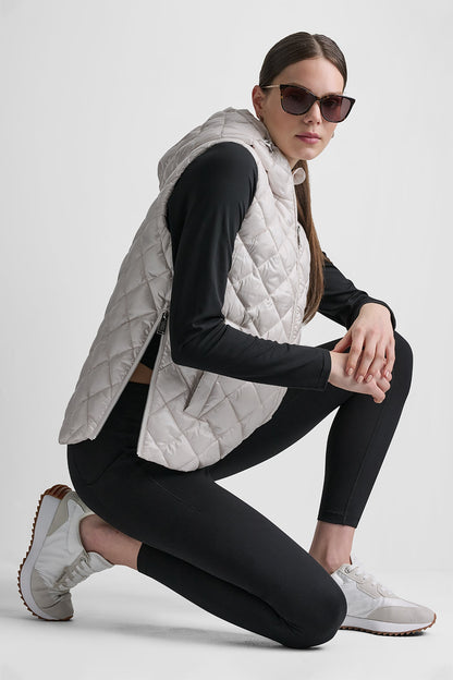 HOODED DIAMOND QUILTED VEST