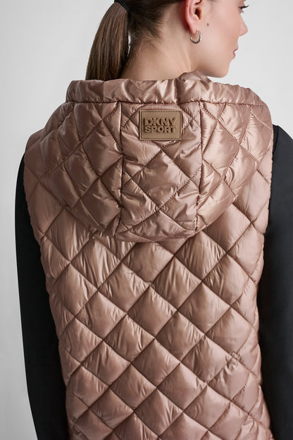 HOODED DIAMOND QUILTED VEST