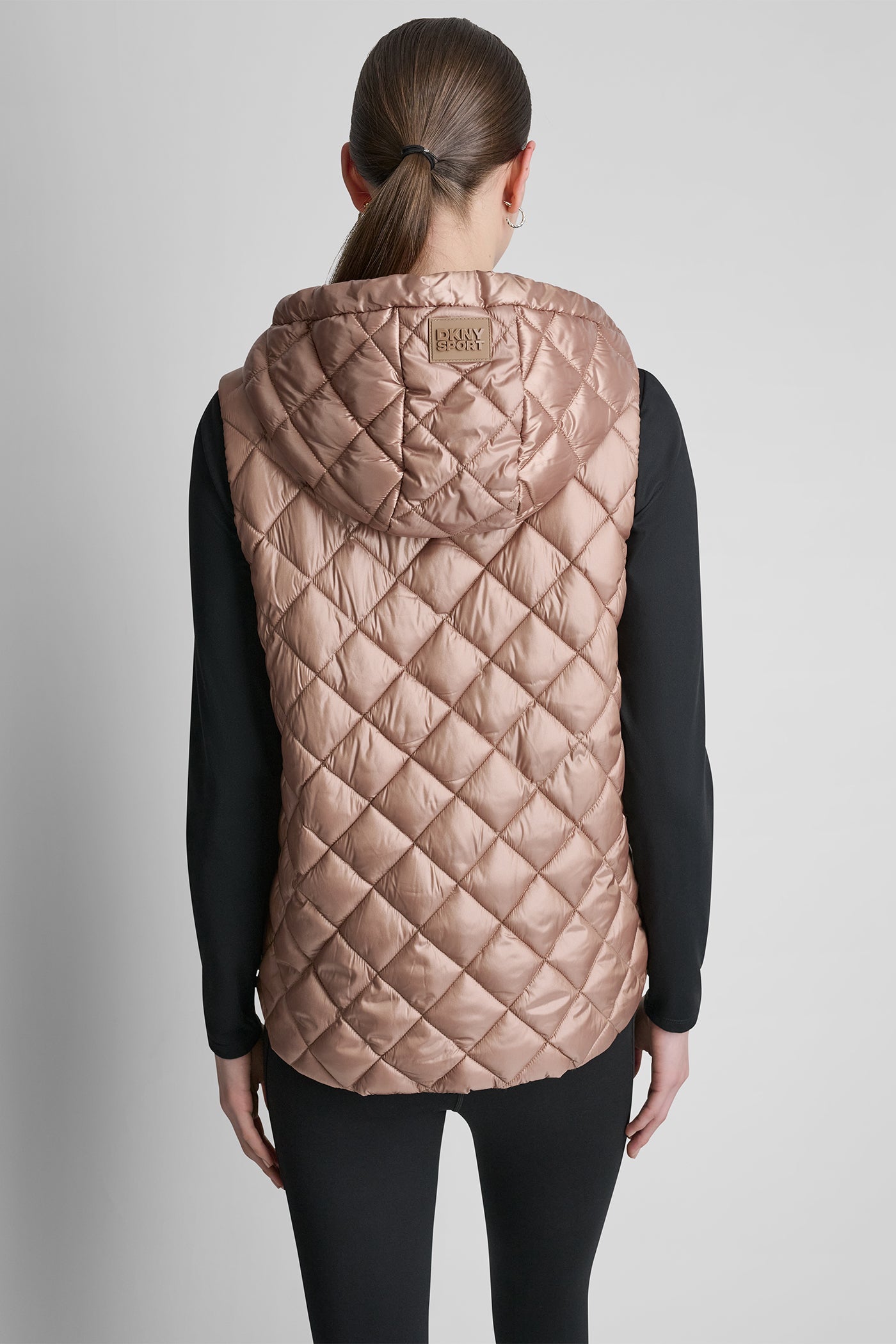 HOODED DIAMOND QUILTED VEST