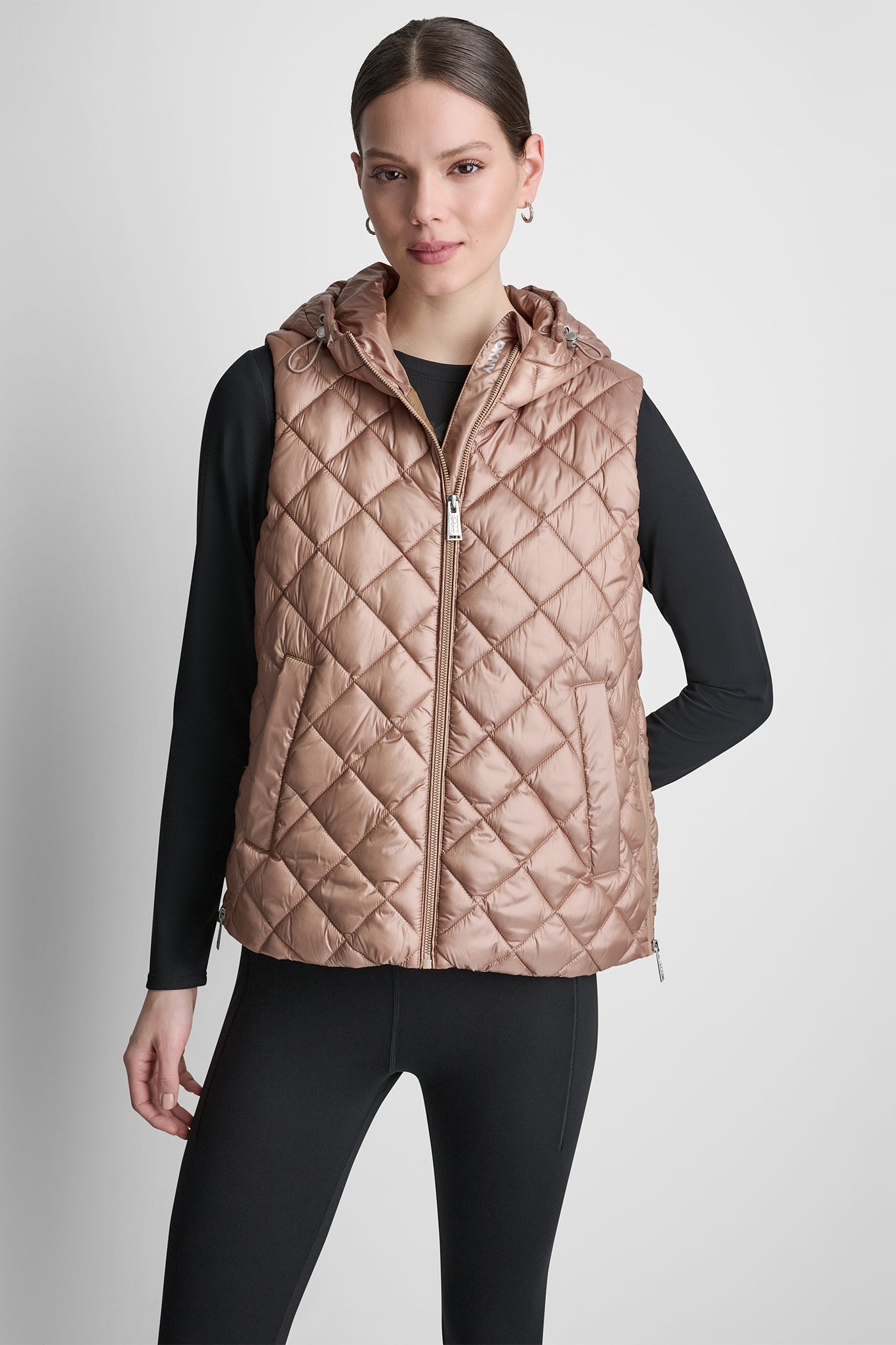 HOODED DIAMOND QUILTED VEST