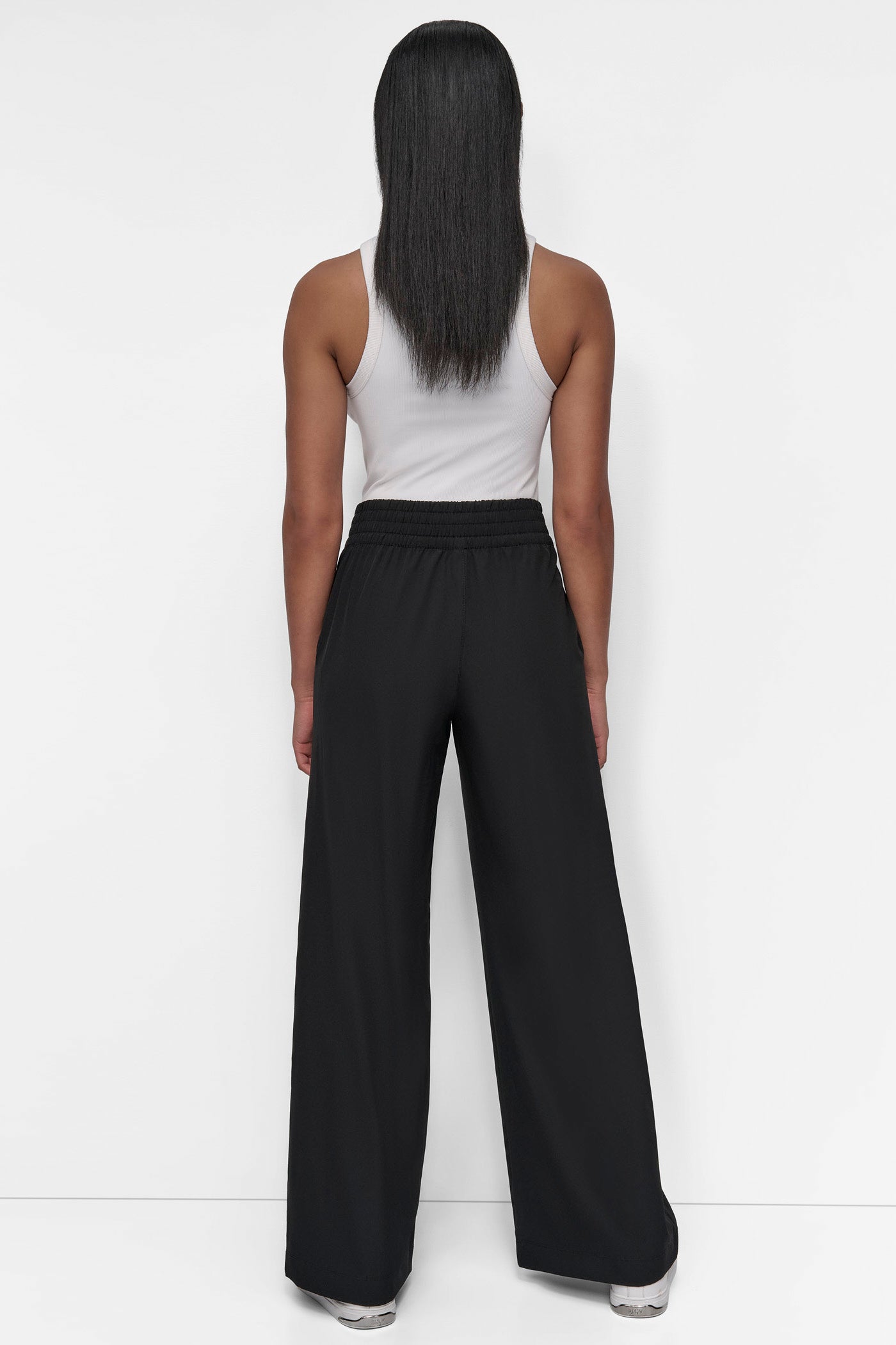 HIGH-RISE WIDE-LEG PANT