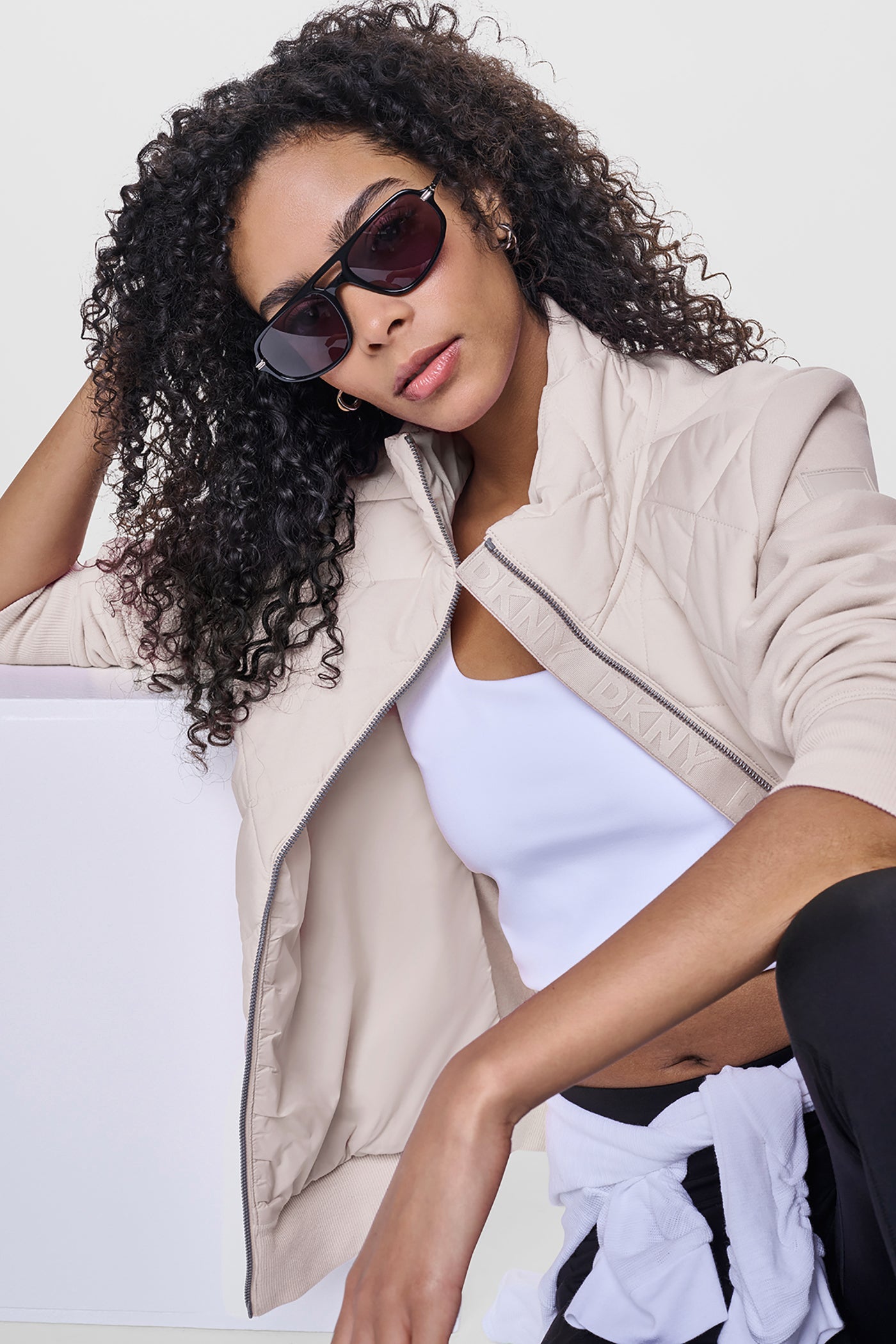 LIGHT WEIGHT HYBRID JACKET