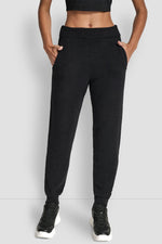 FEATHER YARN JOGGER WITH POCKETS AND TONAL LOGO