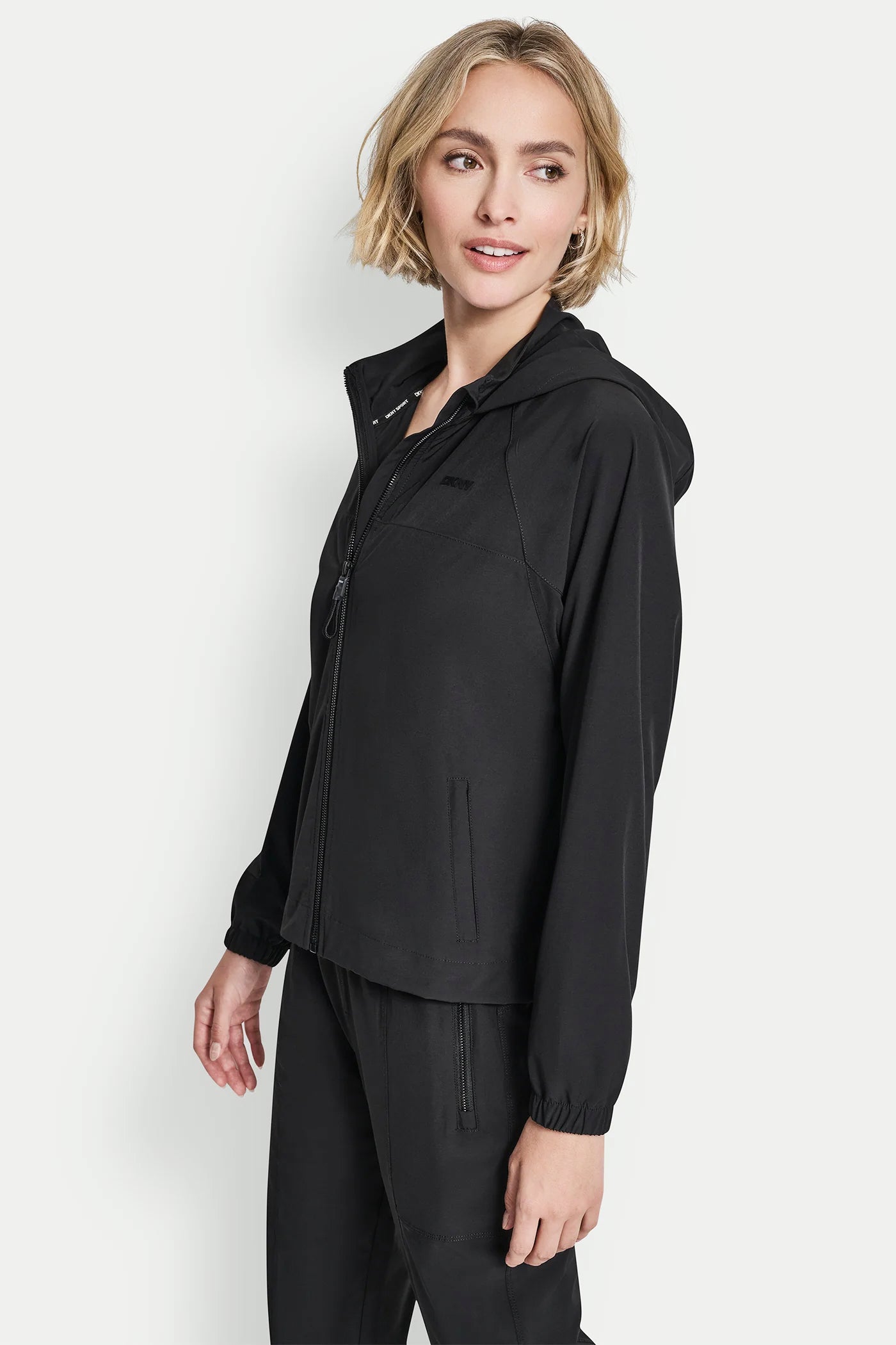 LOGO HOODED SHORT JACKET