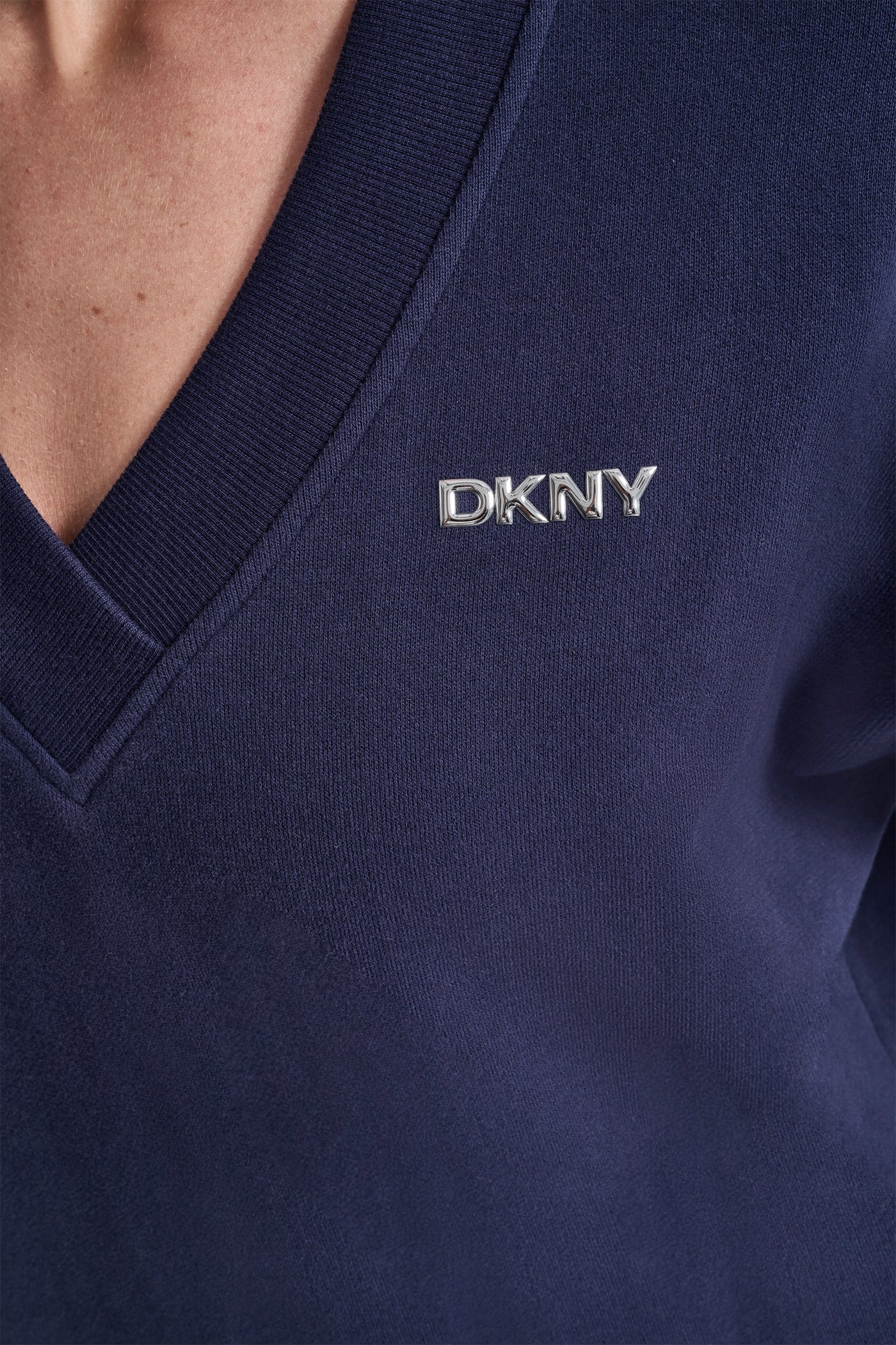 METALLIC LOGO SWEATSHIRT