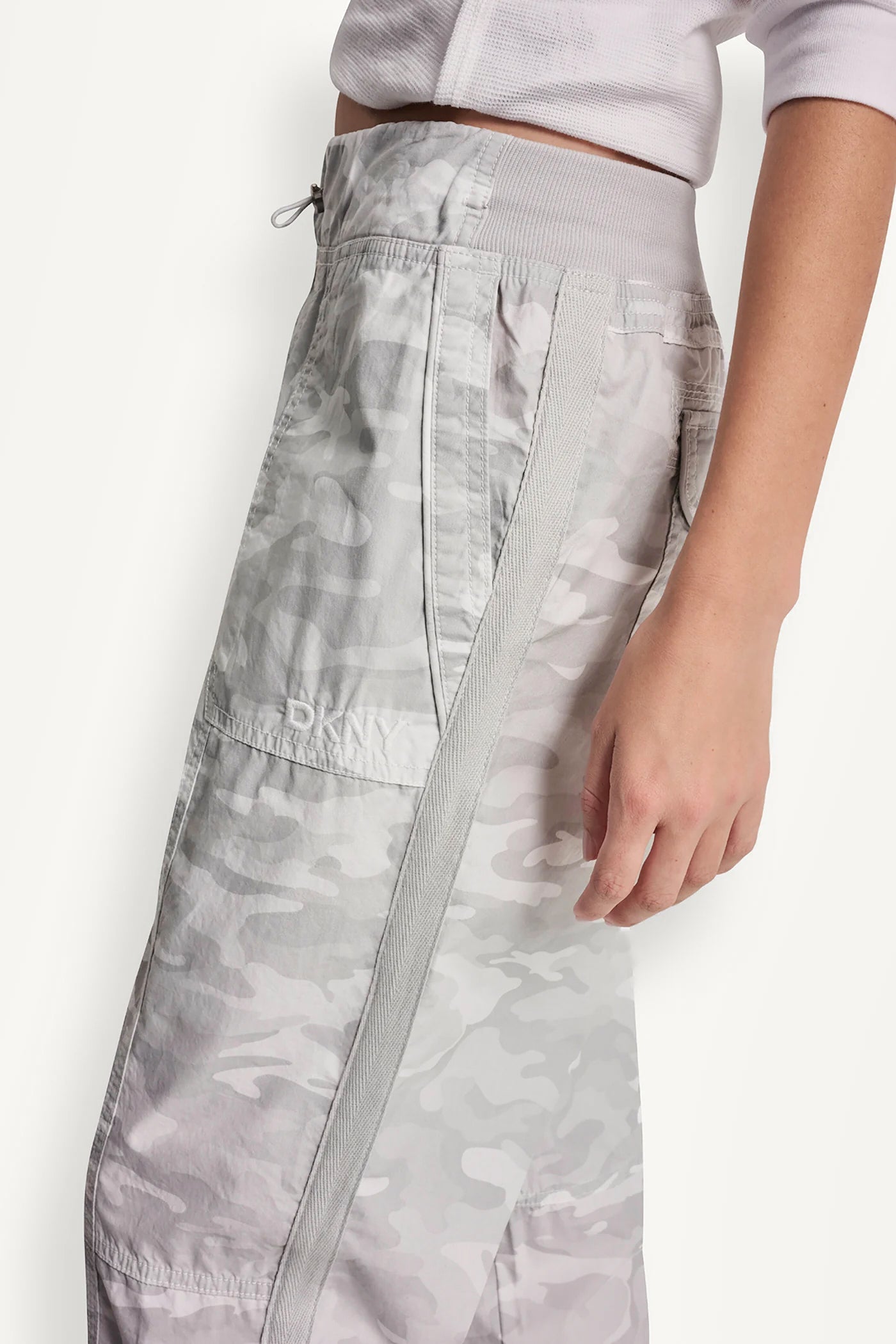 COTTON-POPLIN HIGH-RISE SLIM UTILITY JOGGER