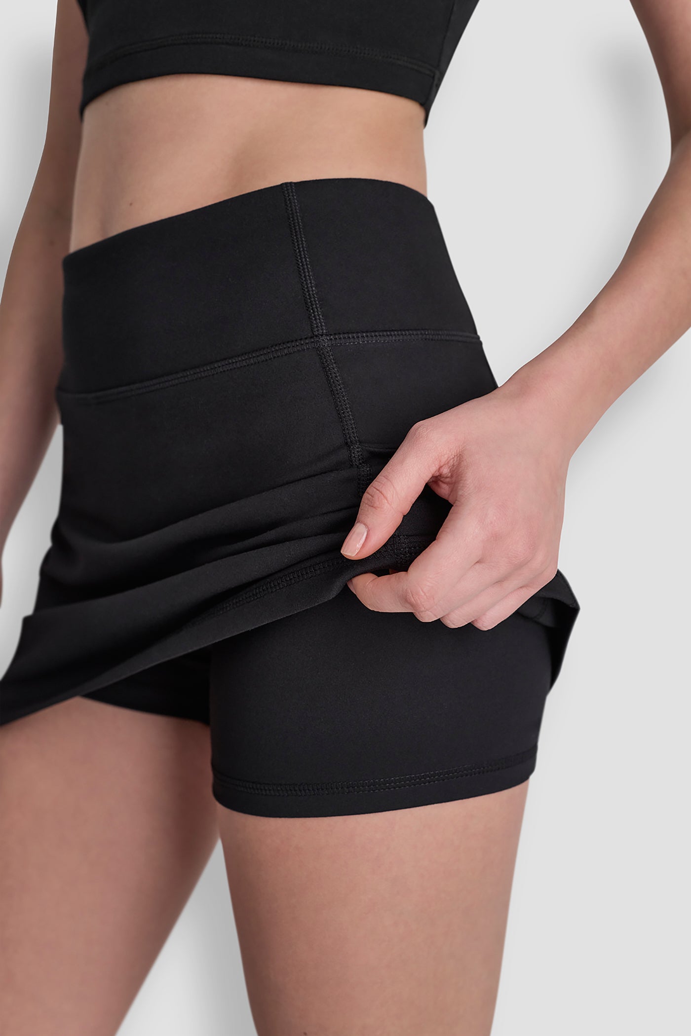 EXTRA HIGH-RISE BALANCE COMPRESSION SKORT