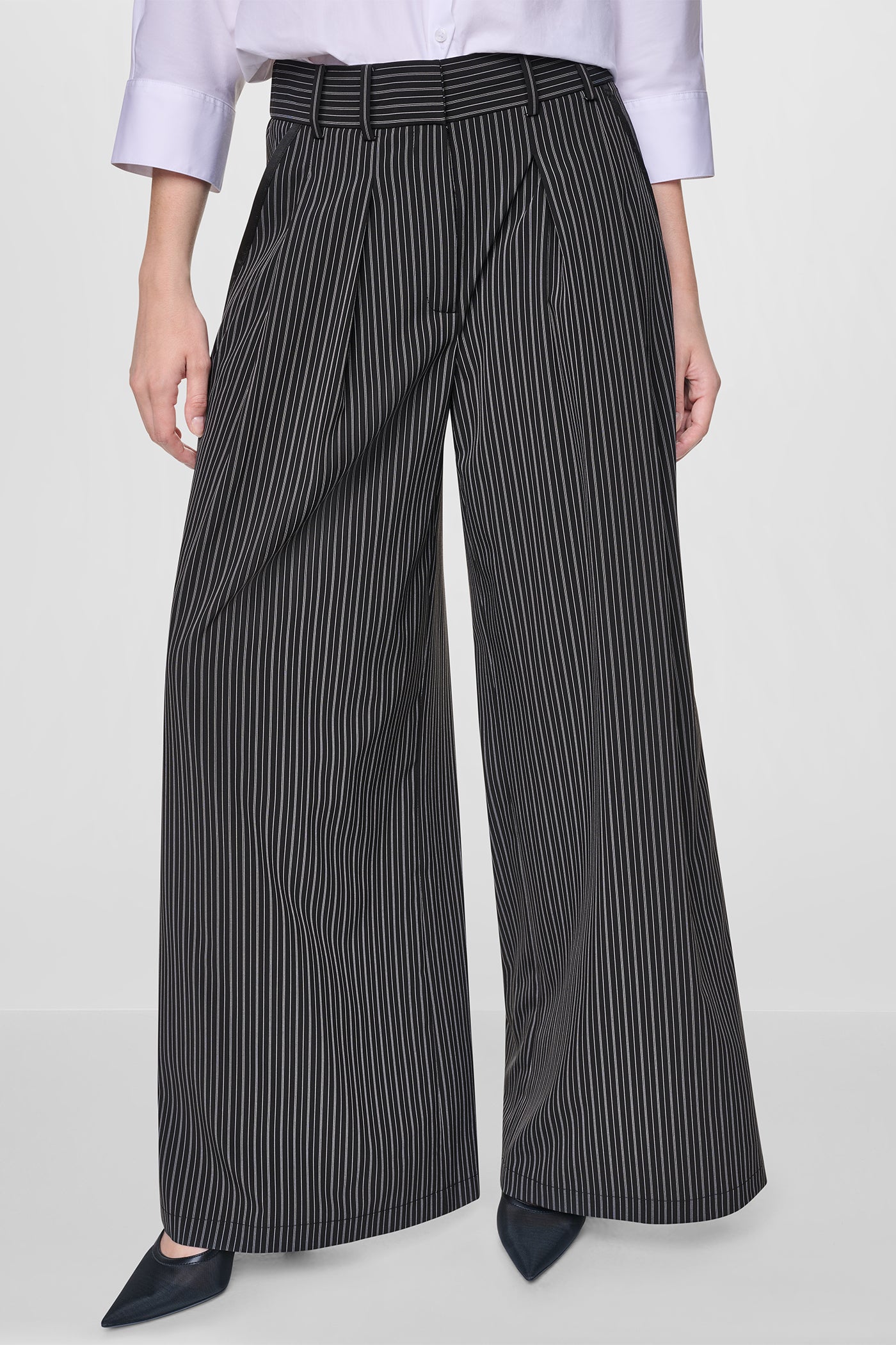 PINSTRIPE PLEATED STRAIGHT LEG COMMUTER PANT