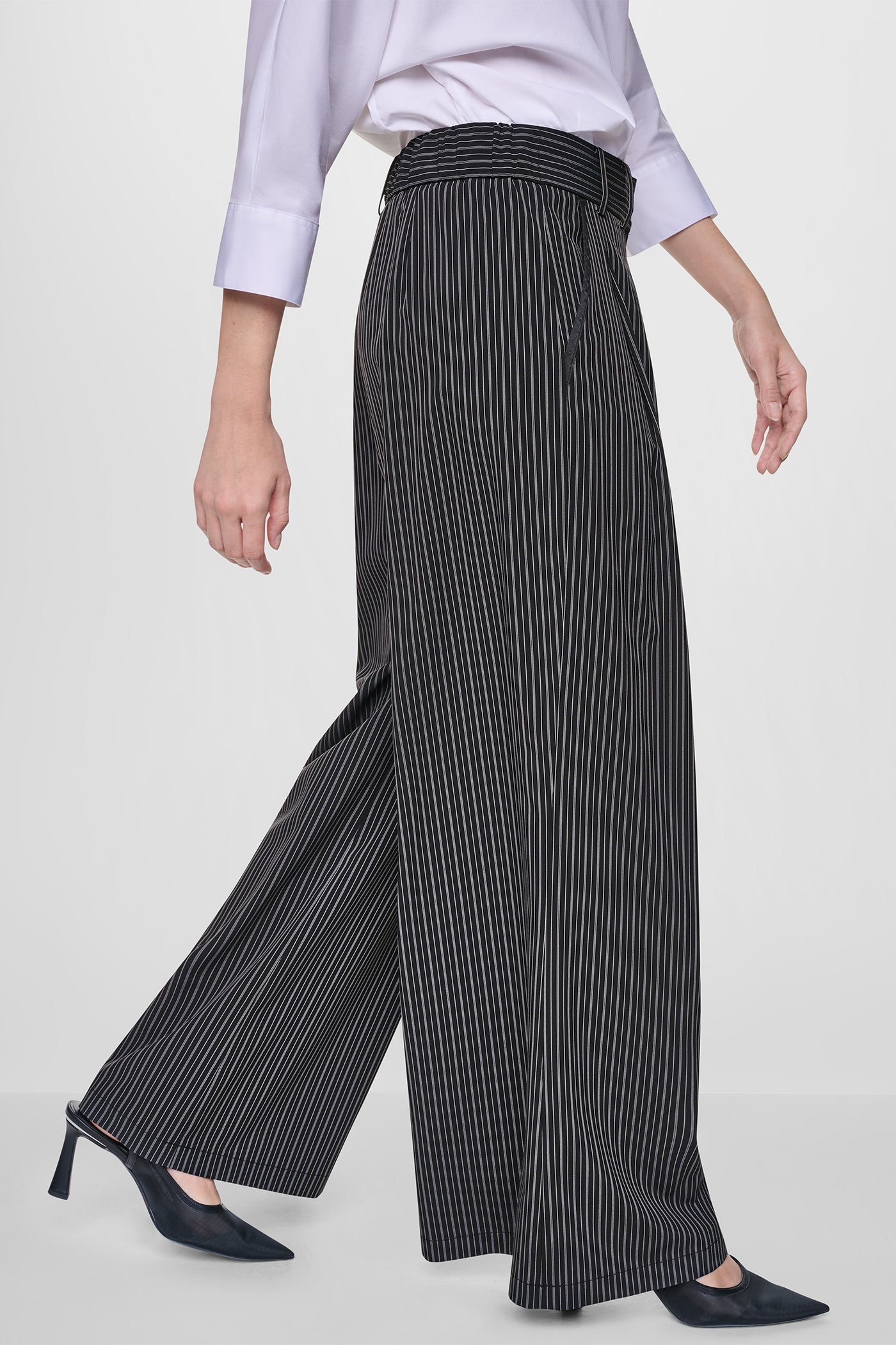 PINSTRIPE PLEATED STRAIGHT LEG COMMUTER PANT